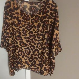 Animal print top for women NWT Size M/L will wear it.